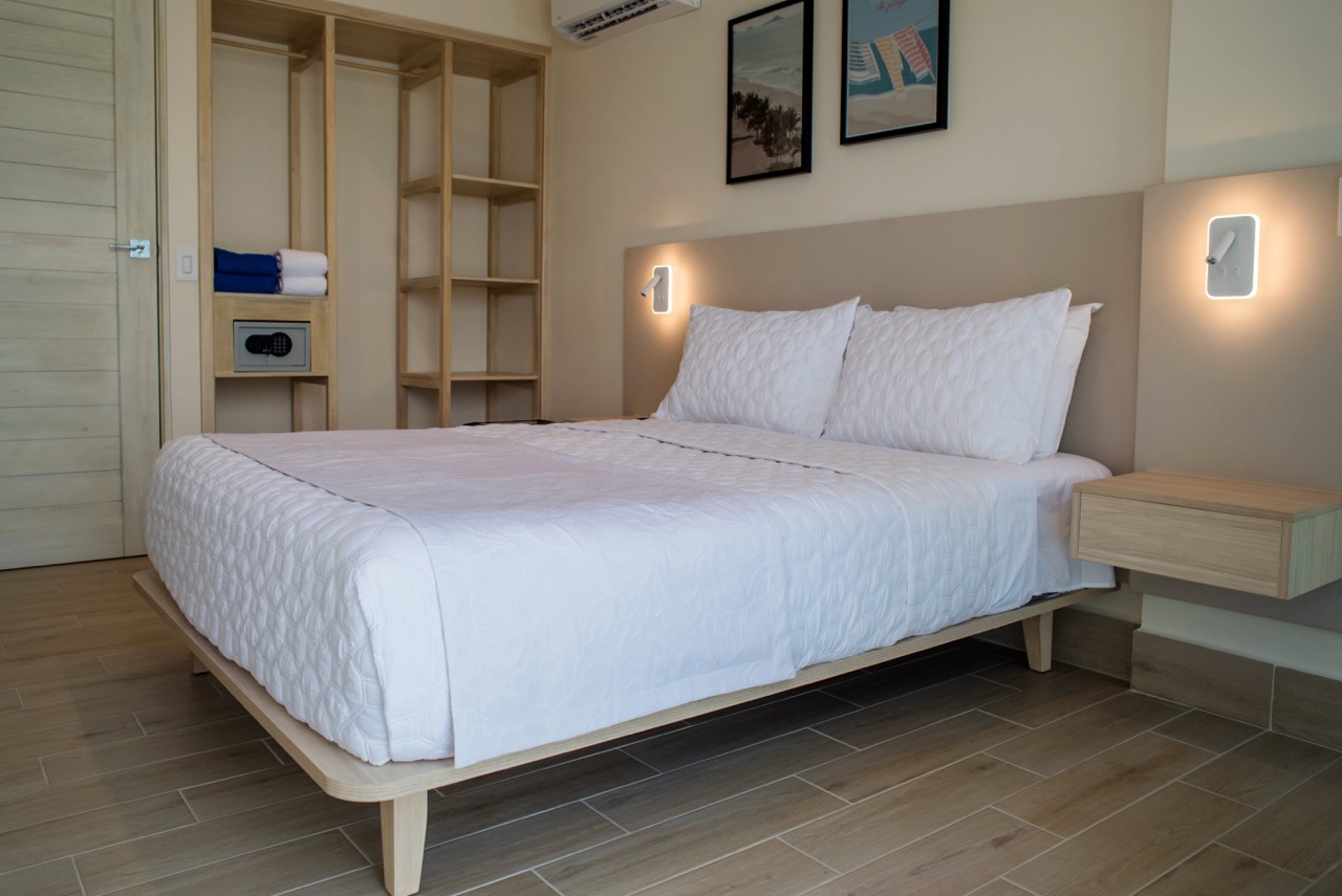 Bedroom detail in Radisson Suite 502a