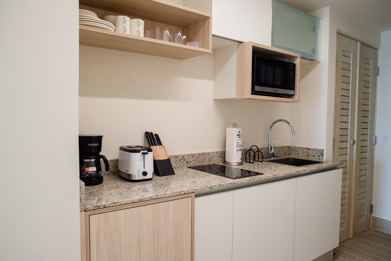 Kitchenette in Radisson Suite 502b